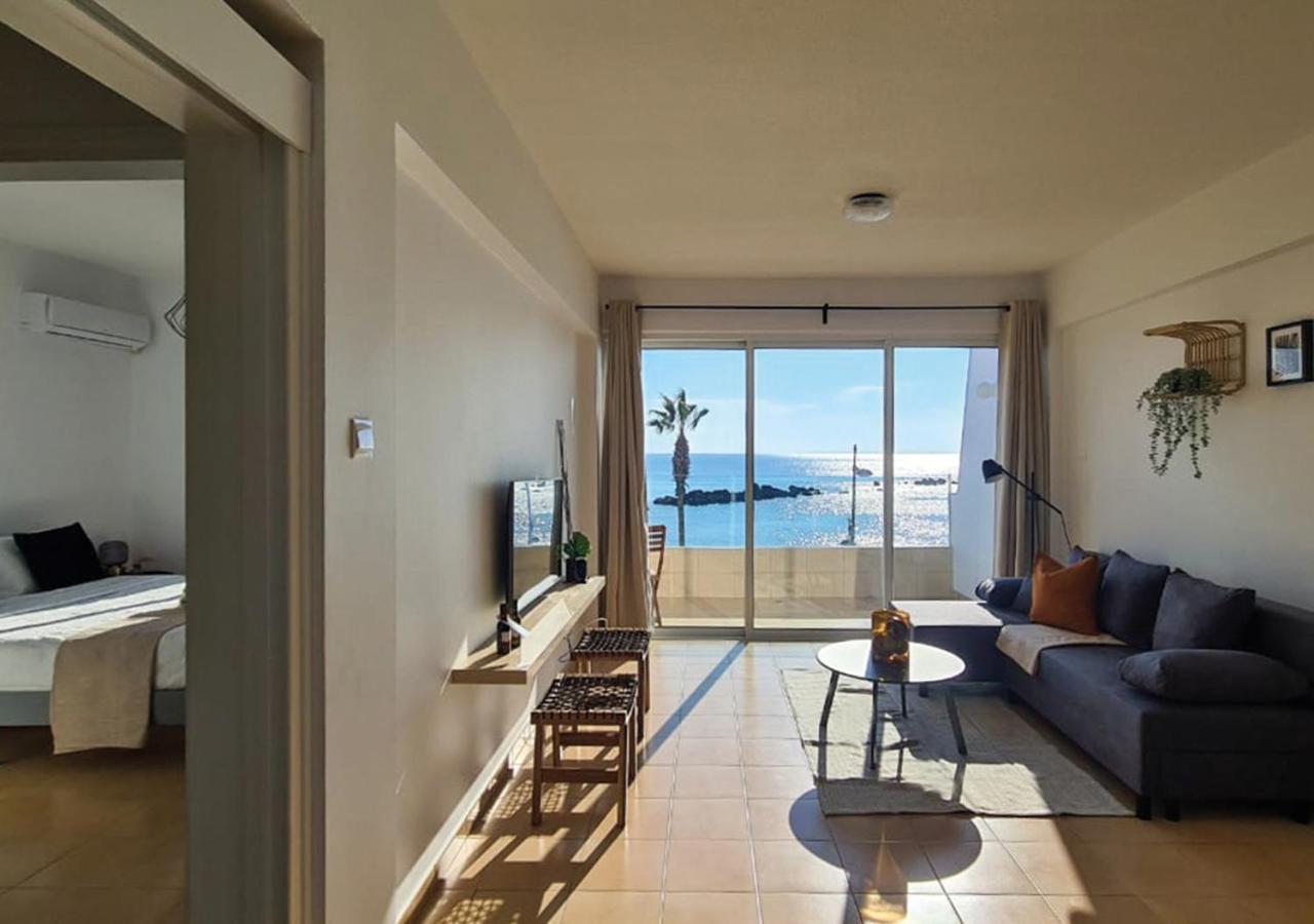Apartament Phaedrus Living: Seaview Luxury Flat Paphinia 204